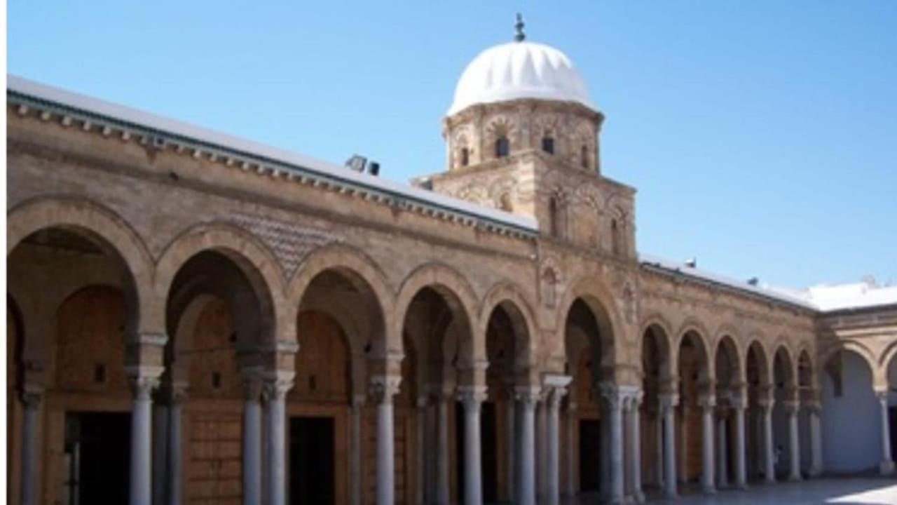 Ayachi * Tunis